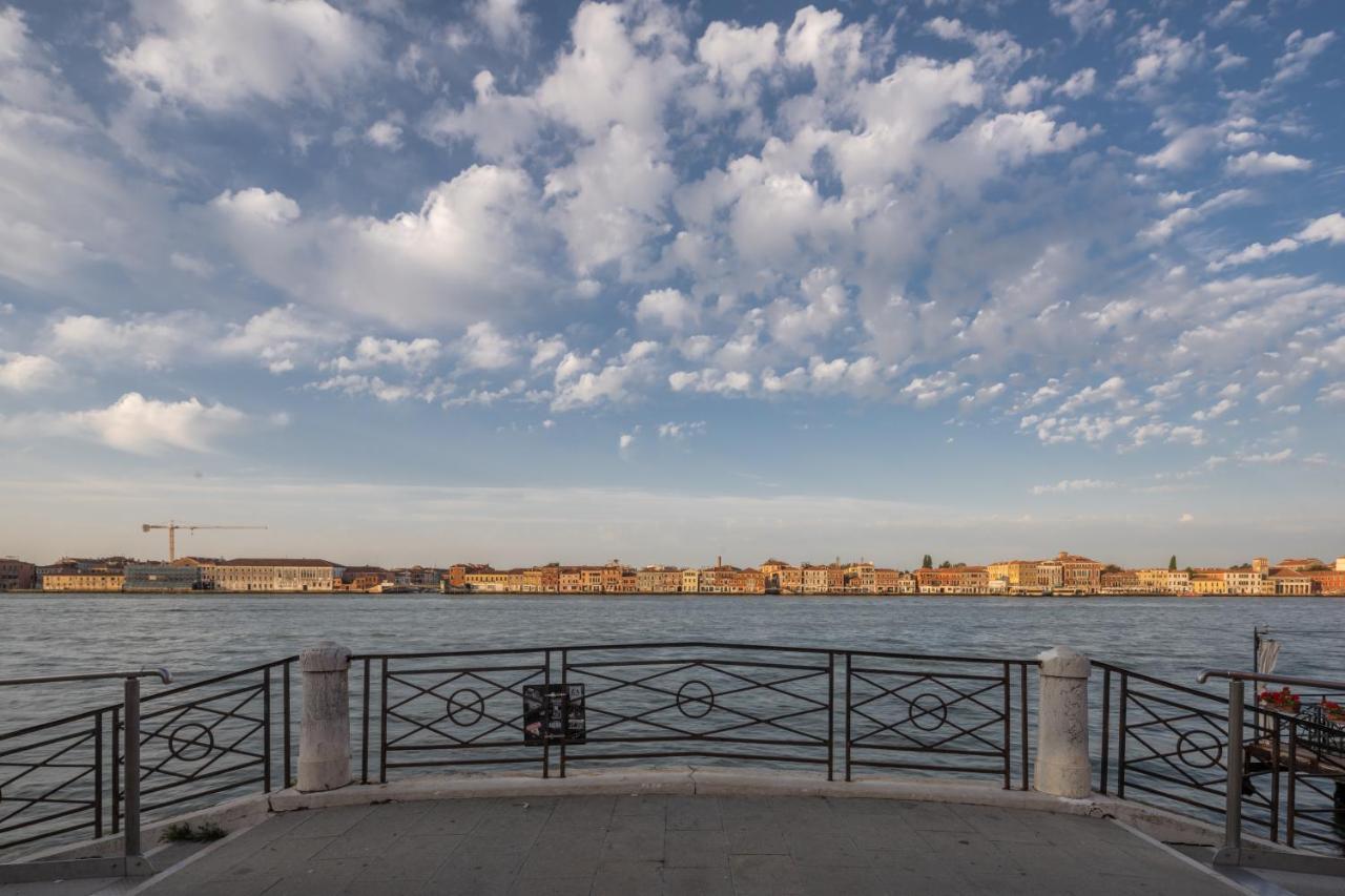 Accademia Apartments R&R Венеция Экстерьер фото