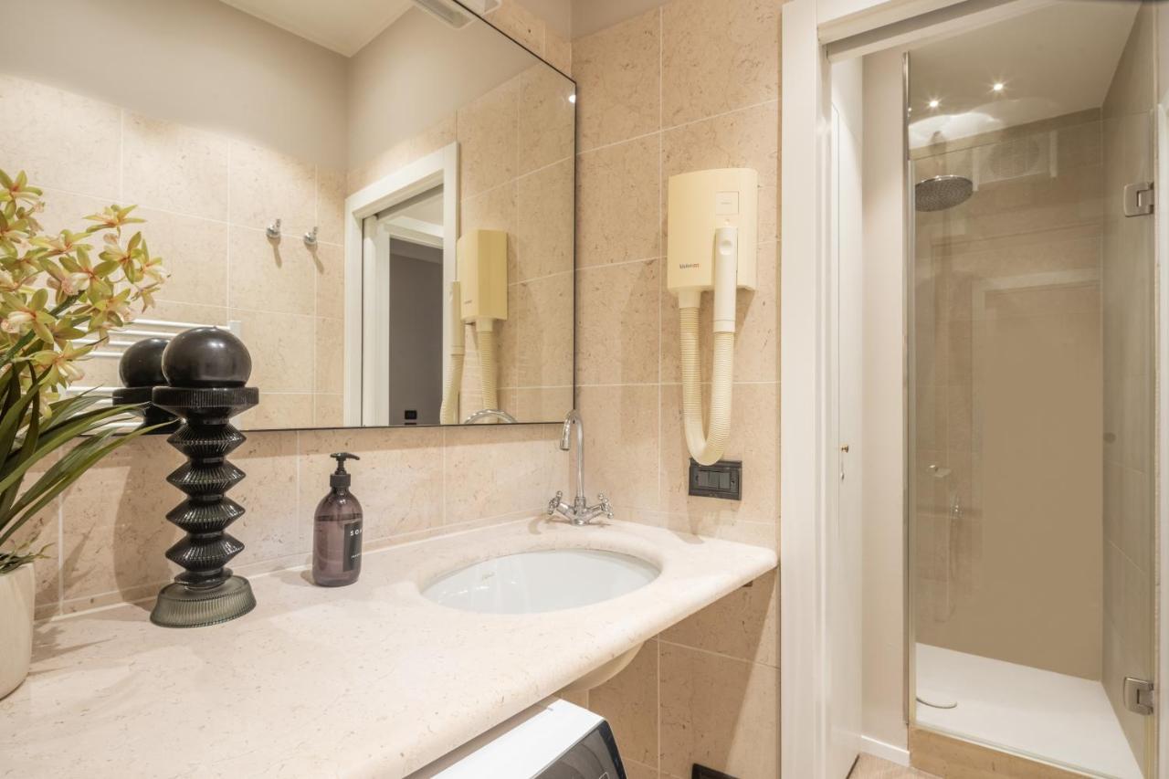Accademia Apartments R&R Венеция Экстерьер фото